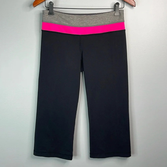 Lululemon Retro Reversible Groove Crop Leggings Black Raspberry Heather Luon 6 - Picture 15 of 15
